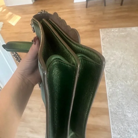 Fendi Metallic Green Leather Small Scalloped Kan I Shoulder Bag - Picture 3 of 8